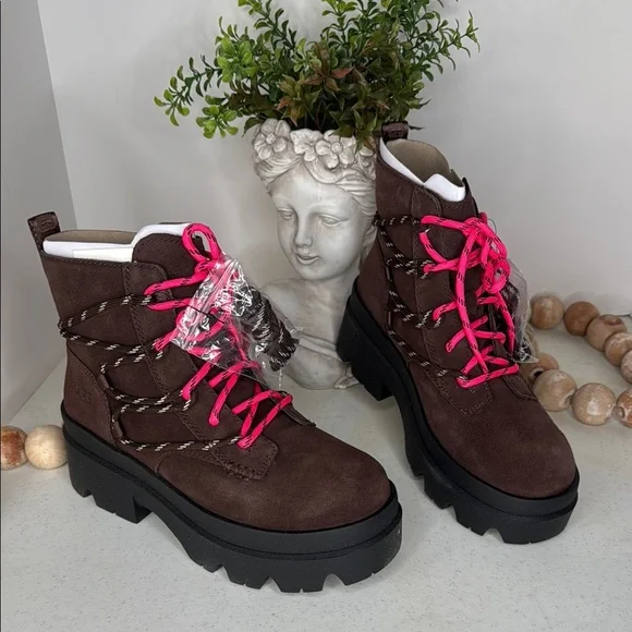 UGG Brisbane Lace Up Suede Platform Boots Size 9 Burnt Cedar NWOB - Picture 2 of 13